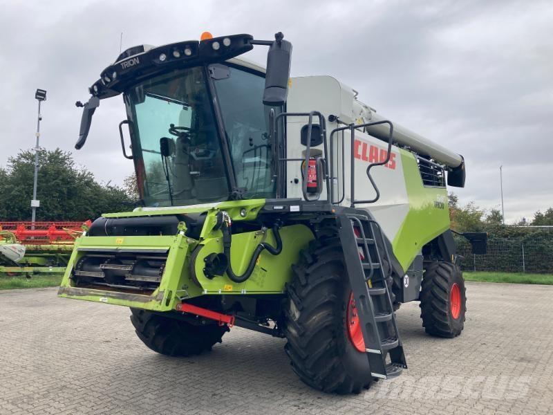 CLAAS TRION 640 Sklízecí mlátičky