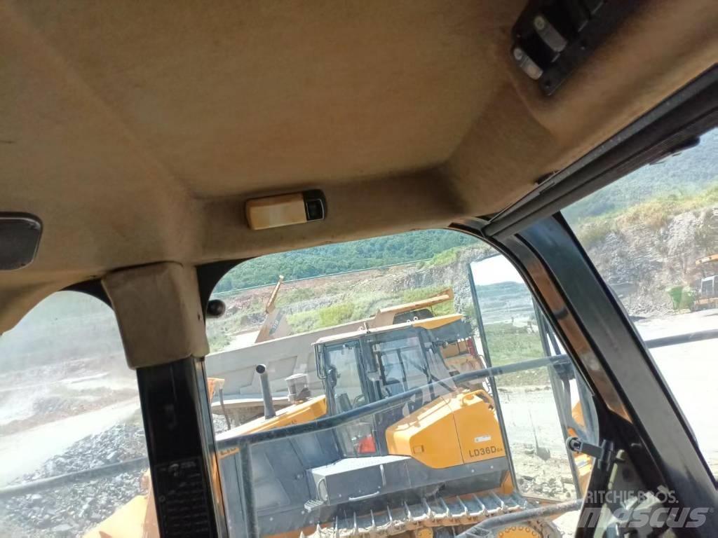 CAT 773 F Kloubové dempry