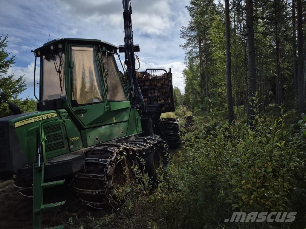 John Deere 1010 E Vyvážecí traktory