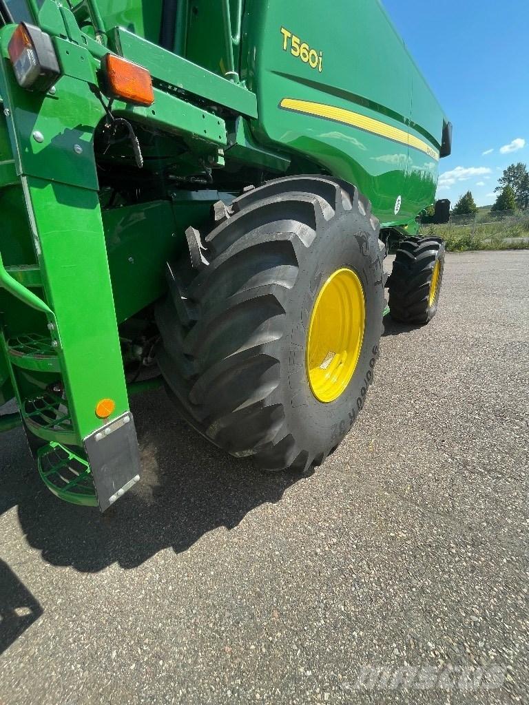 John Deere T 560 i Sklízecí mlátičky