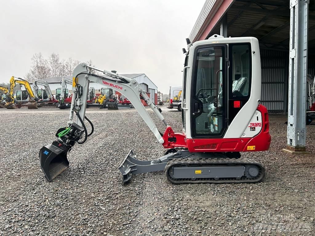Takeuchi TB320 Mini rýpadla < 7t