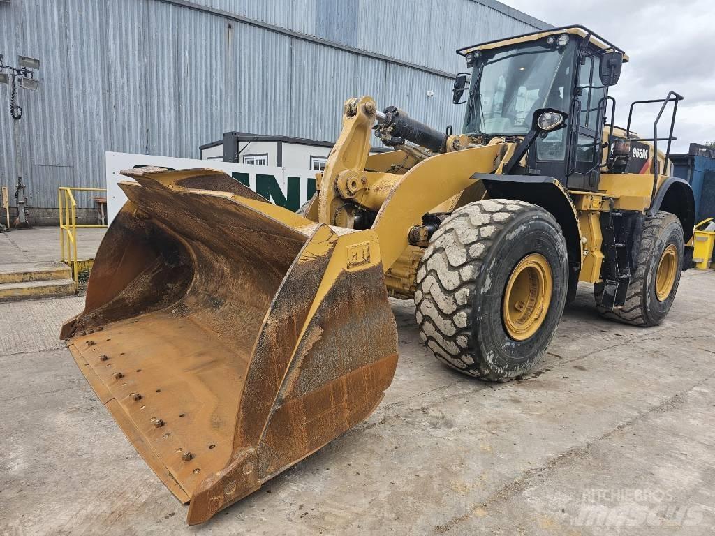 CAT 966 M Kolové nakladače