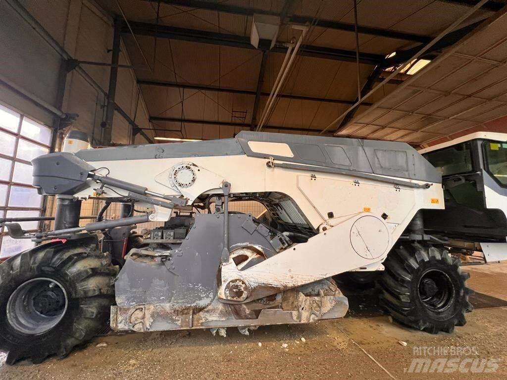Wirtgen WR240i Ostatní