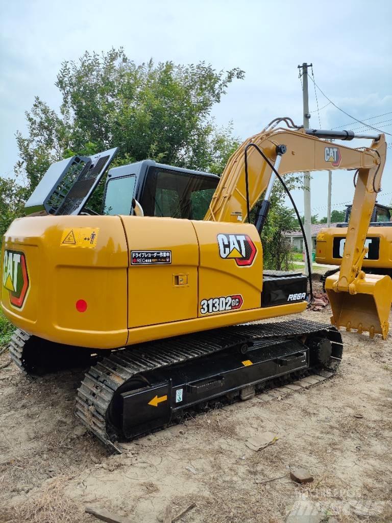 CAT 313D2GC Midi rýpadla 7t - 12t