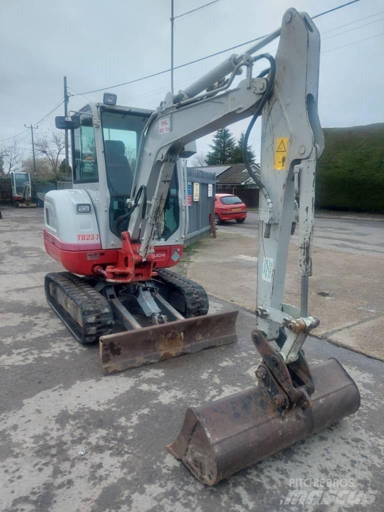 Takeuchi TB 230 Mini rýpadla < 7t
