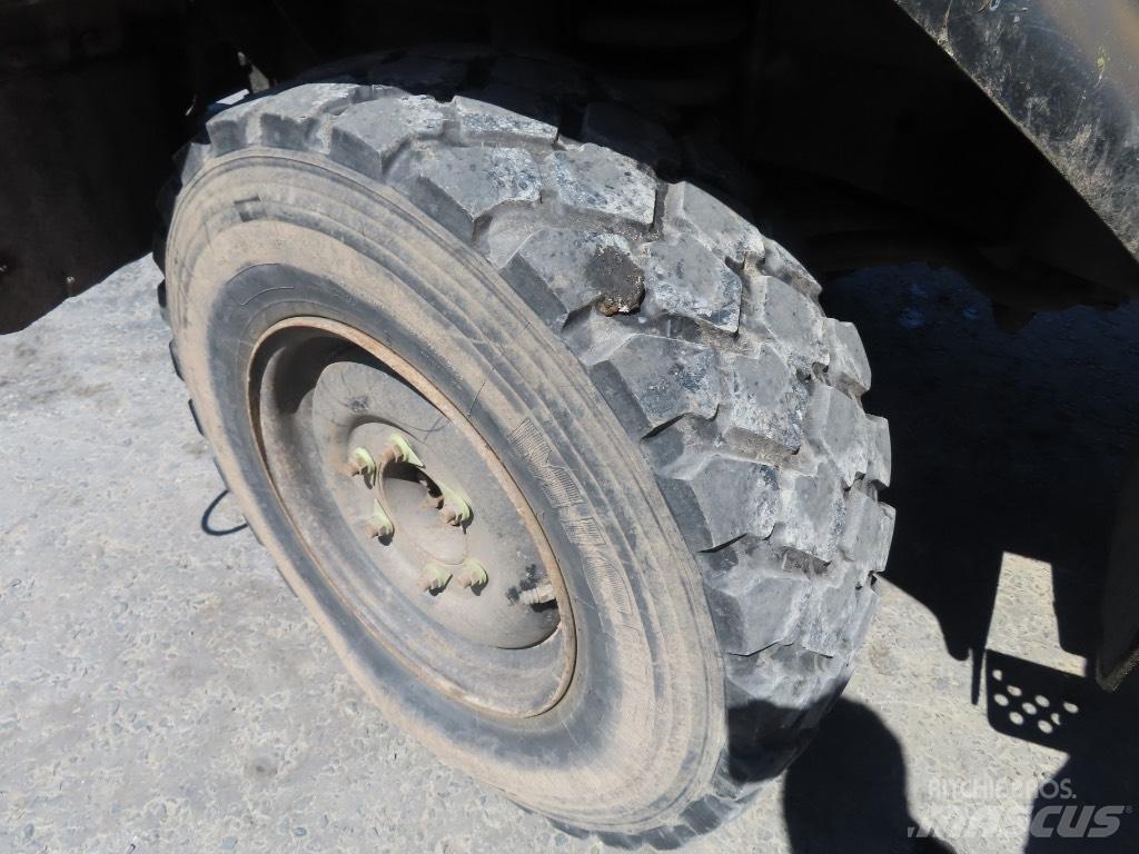 Unimog U 140 Další