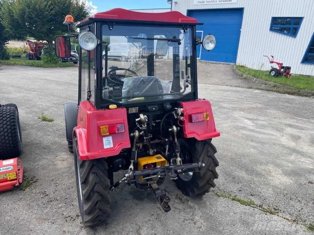 Belarus 320.4 Traktory