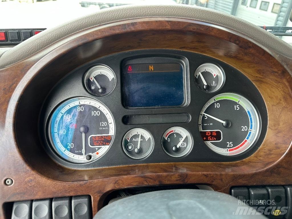 DAF XF105.410 8x2 Hákový nosič kontejnerů