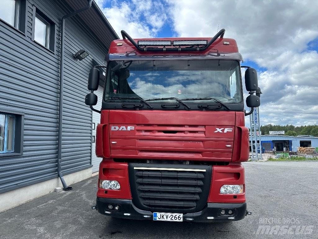 DAF XF105.410 8x2 Hákový nosič kontejnerů