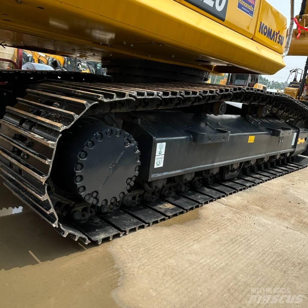 Komatsu 220-8 Pásová rýpadla