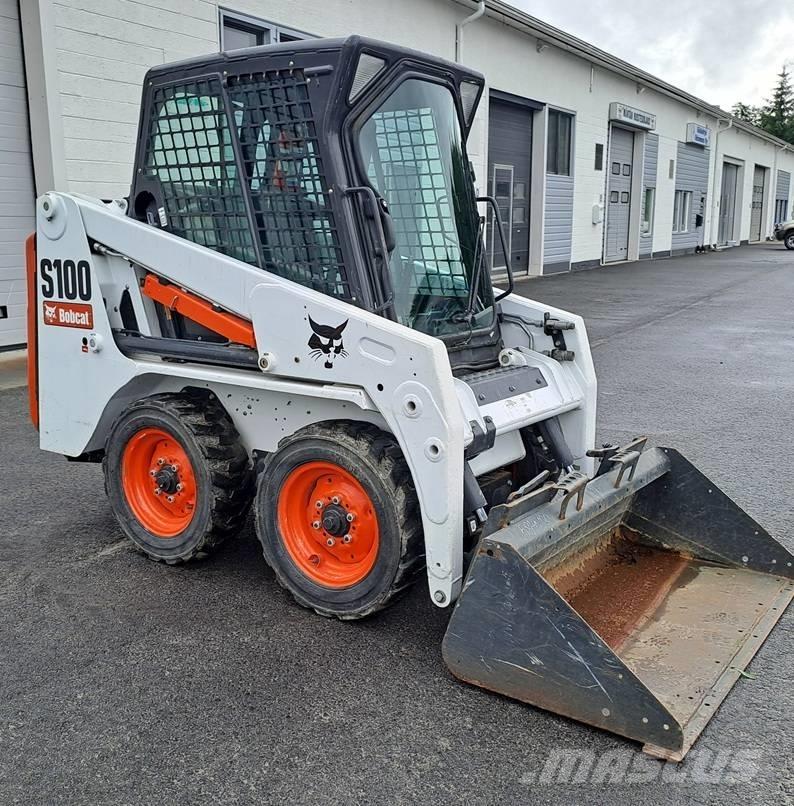 Bobcat S 100 Smykem řízené nakladače