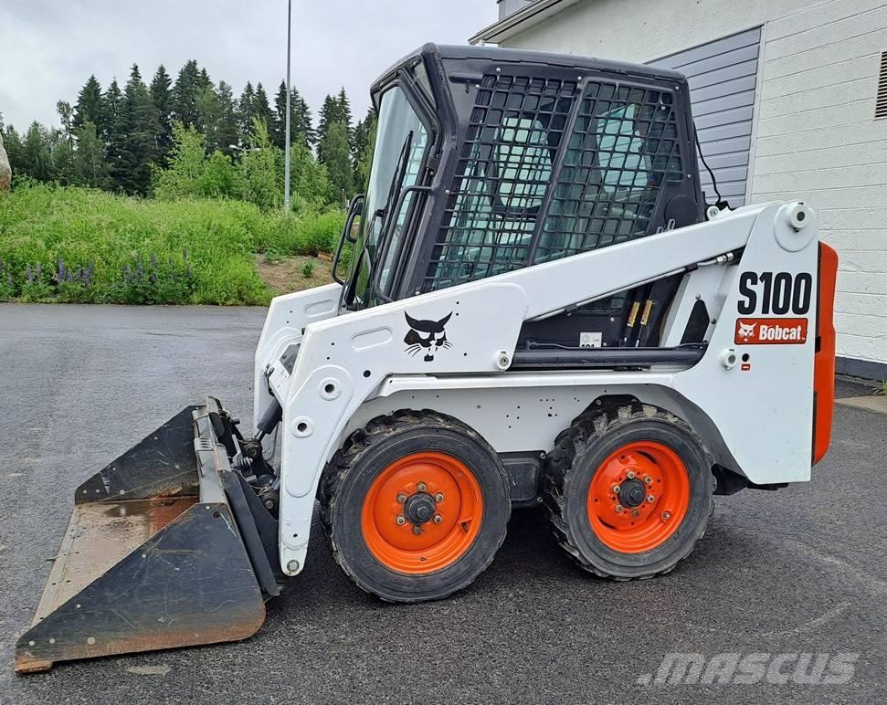 Bobcat S 100 Smykem řízené nakladače
