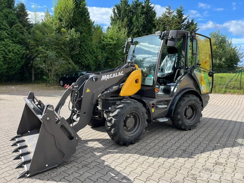 Mecalac AS750 Kolové nakladače