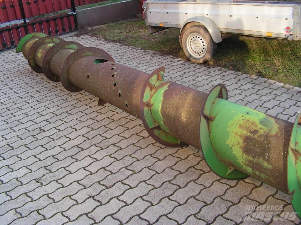John Deere 818 Kombajnové hlavice