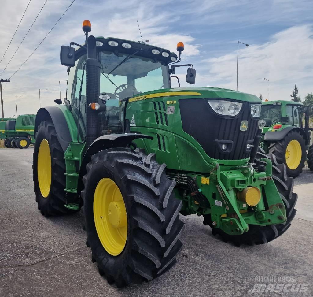 John Deere 6210 R Traktory