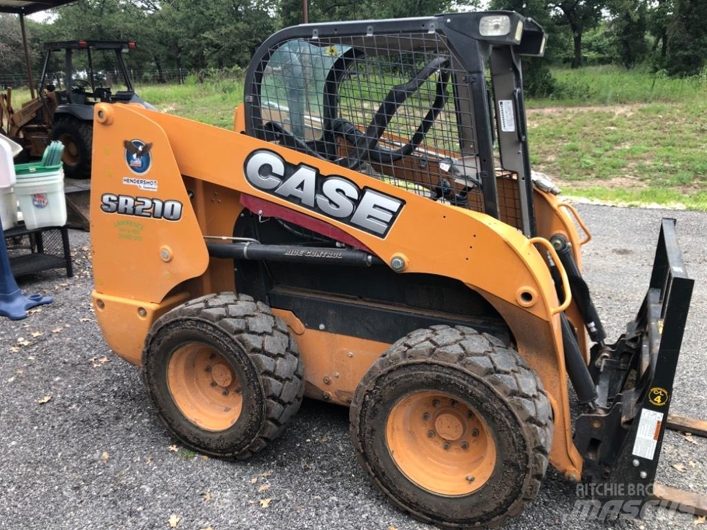 CASE SR 210 Smykem řízené nakladače