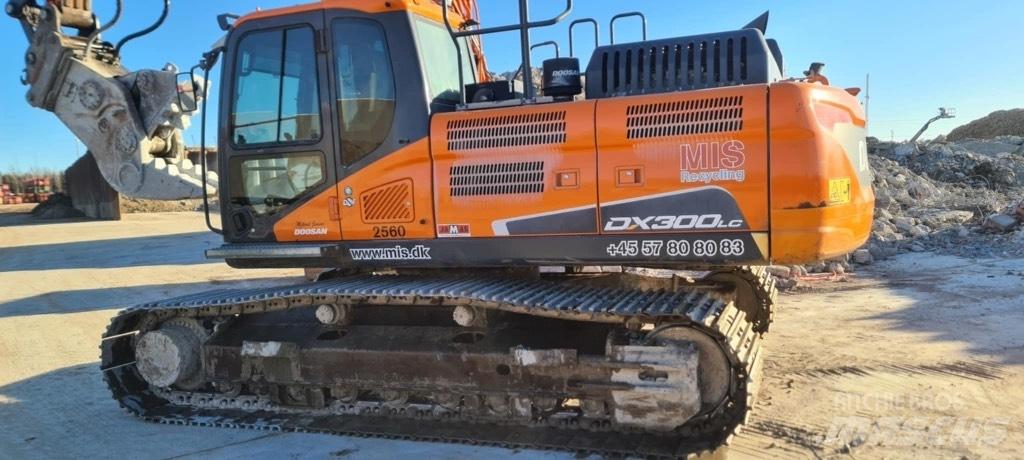 Doosan DX 300 lc 5 Pásová rýpadla