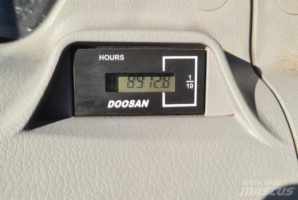 Doosan DX 300 lc 5 Pásová rýpadla