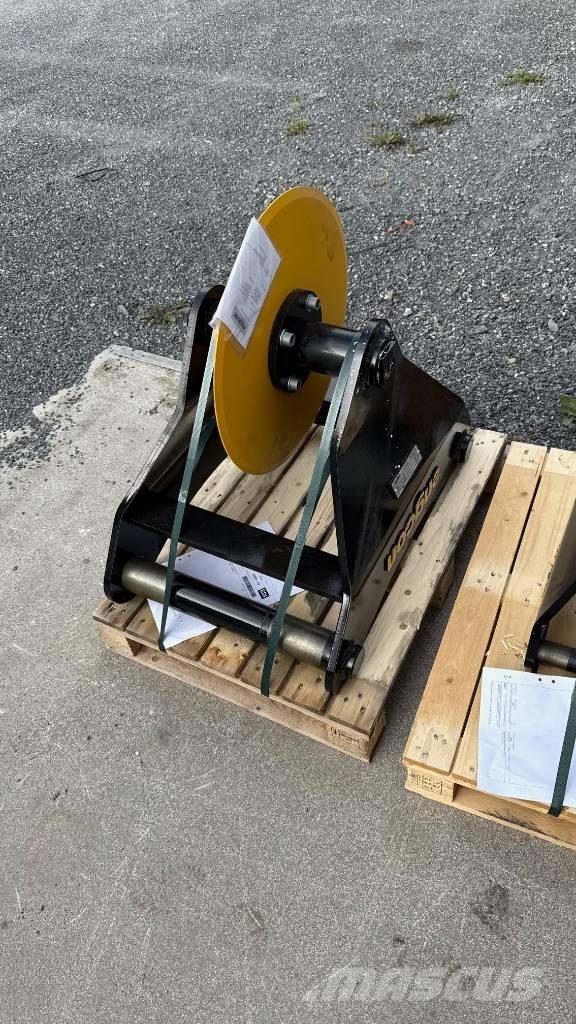 Engcon TC33 S70 Frézy, nůžky