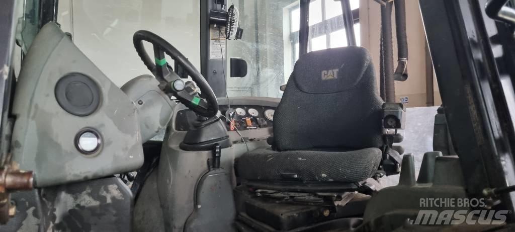 CAT 432 D Rýpadlo-nakladače