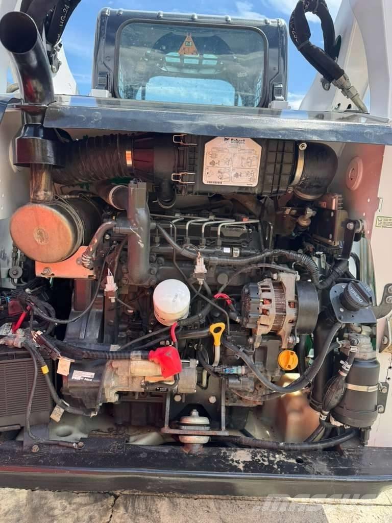 Bobcat T595 Smykem řízené nakladače