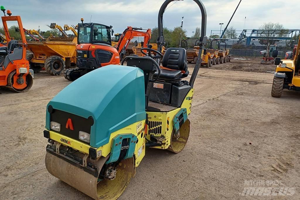 Ammann APX12 Tandemové válce
