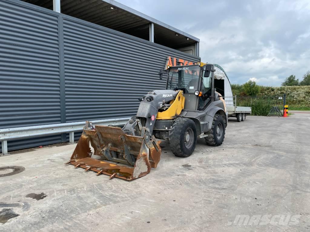 Mecalac AS 700 Kolové nakladače