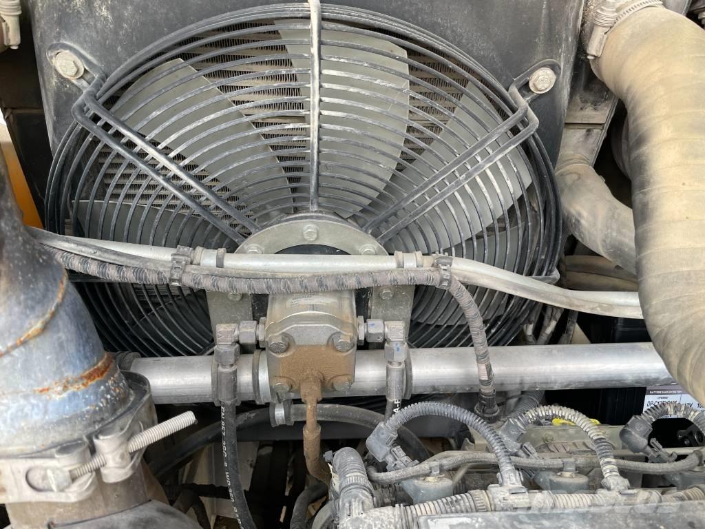 Mecalac AS 700 Kolové nakladače