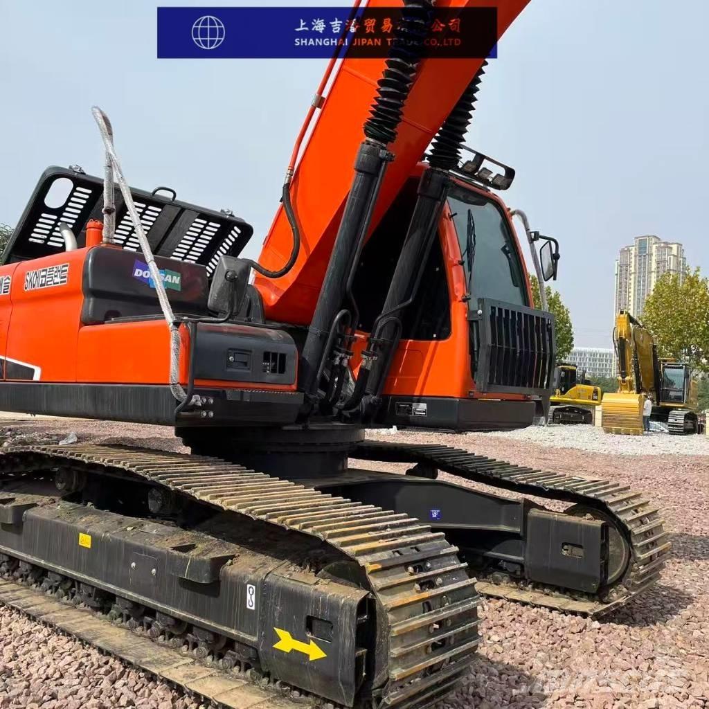 Doosan DX 225 Pásová rýpadla