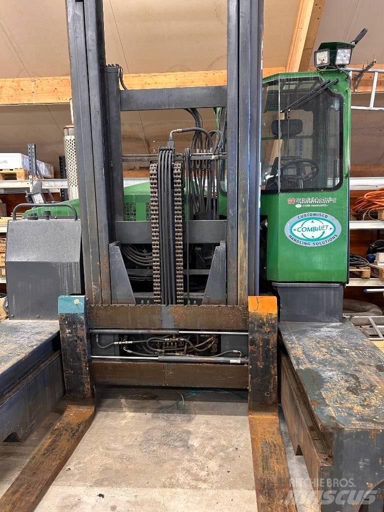 Combilift C 7000 4 cestní vysokozdvižné vozíky