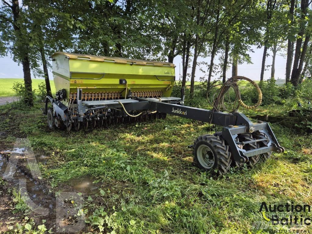 Junkkari M400 Plus Kombinované secí stroje
