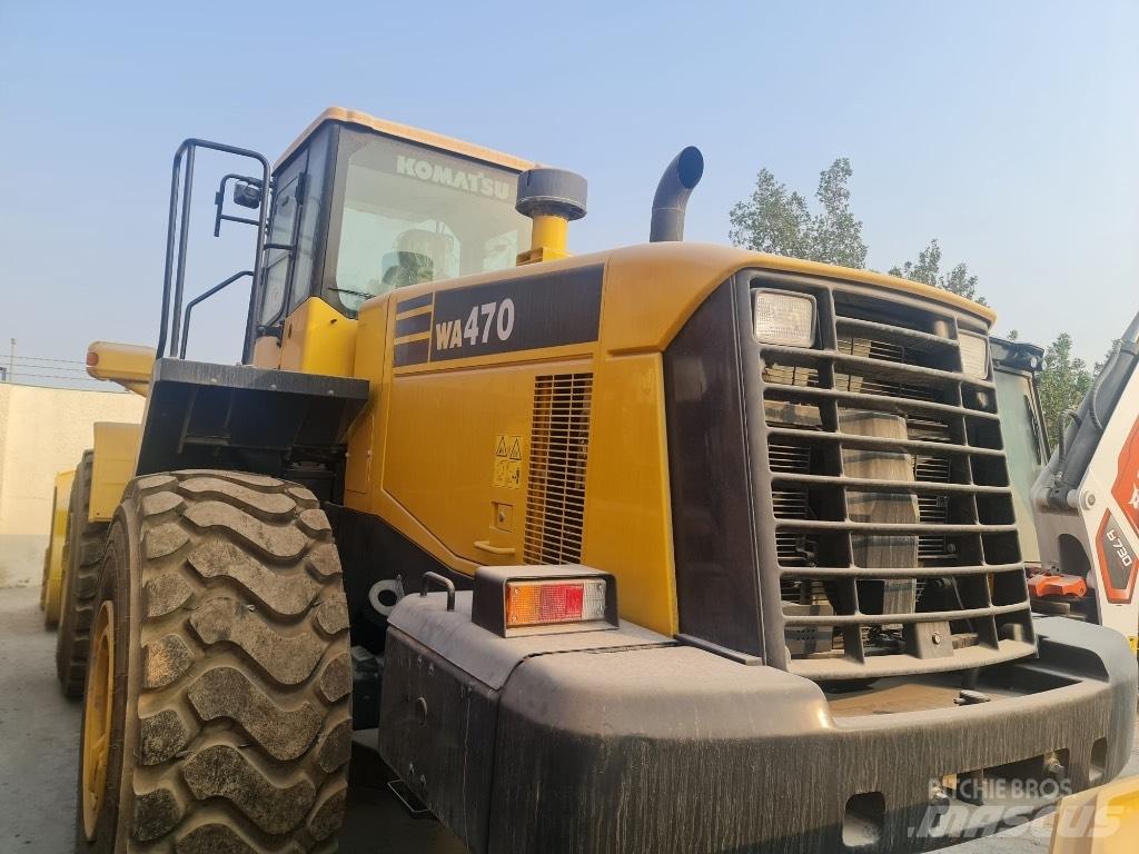 Komatsu WA 470-5 Kolové nakladače