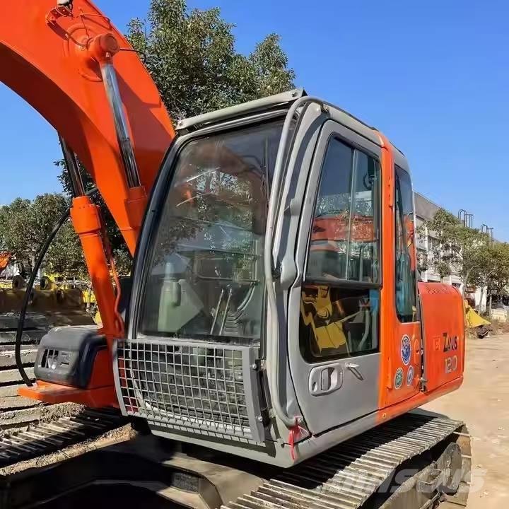Hitachi ZX120 Pásová rýpadla