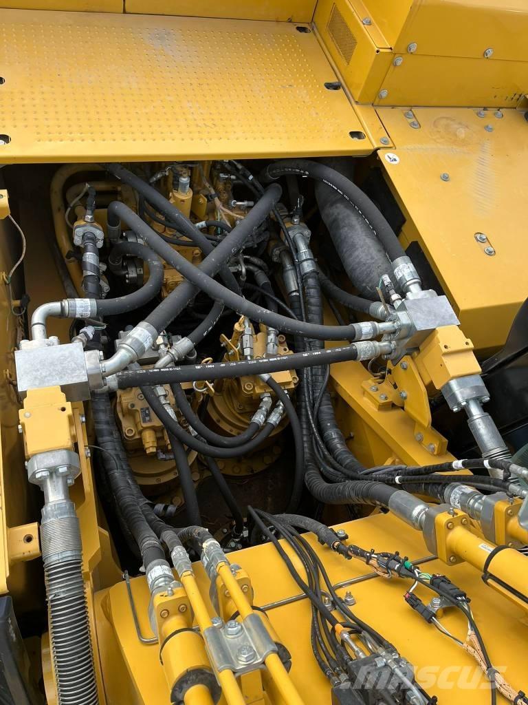 CAT 352-07A Pásová rýpadla