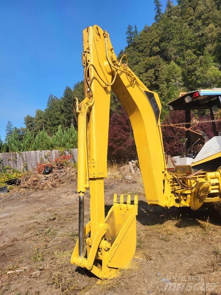 CAT 426B Rýpadlo-nakladače