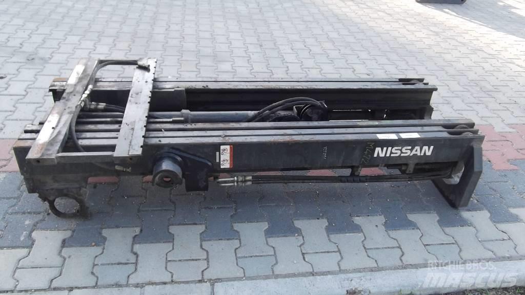 Nissan FB18 M-0472 Stožáry