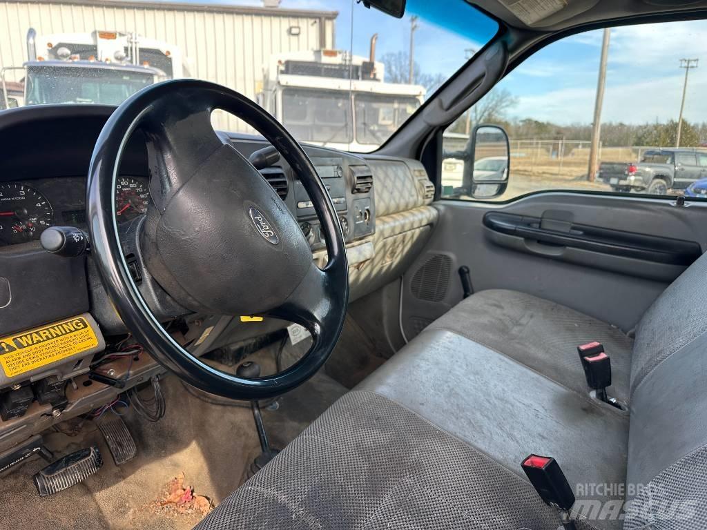 Ford F 450 Další