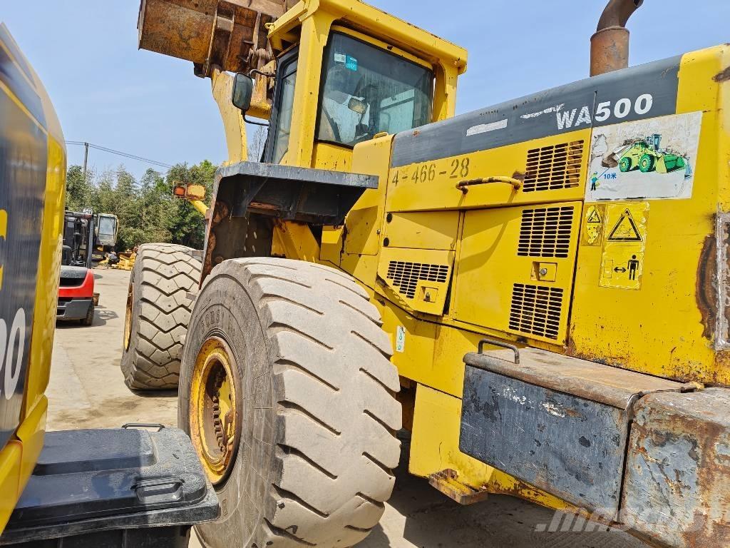 Komatsu WA 500 Kolové nakladače