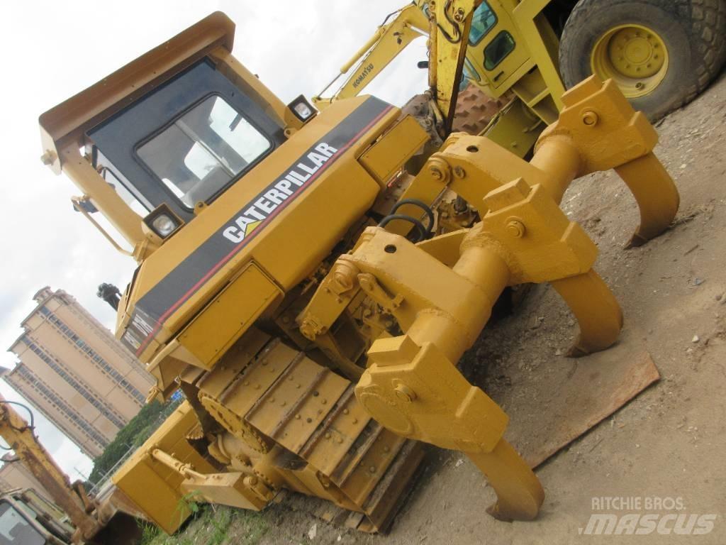 CAT D 7 H Pásové dozery