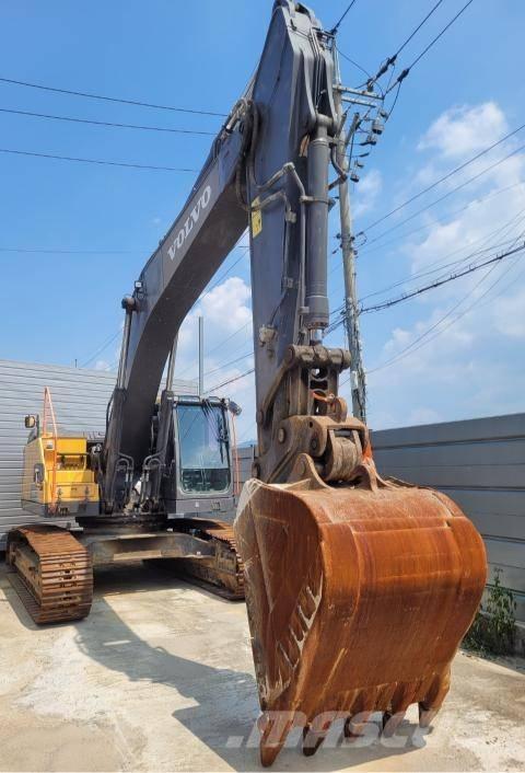 Volvo EC 300 EL Pásová rýpadla