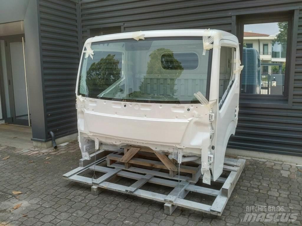 Renault Maxity Kabiny a interiér