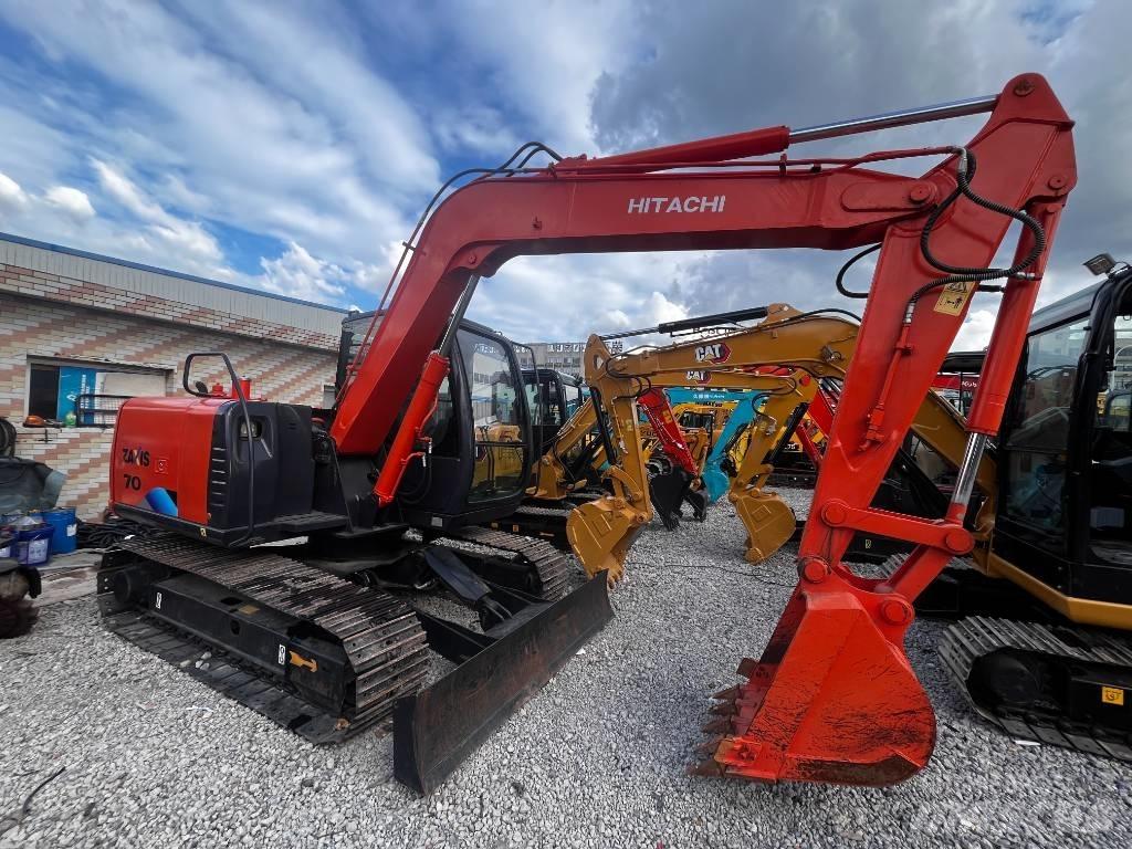 Hitachi ZX 70 Midi rýpadla 7t - 12t