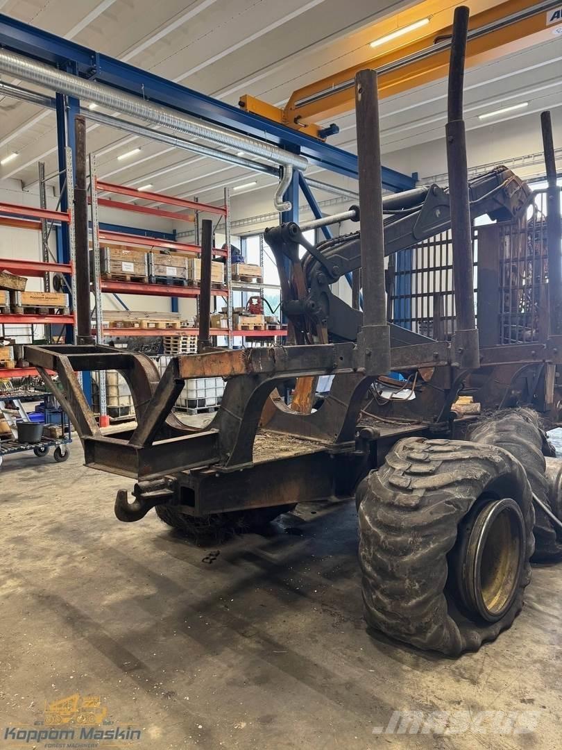 John Deere 1010E Vyvážecí traktory