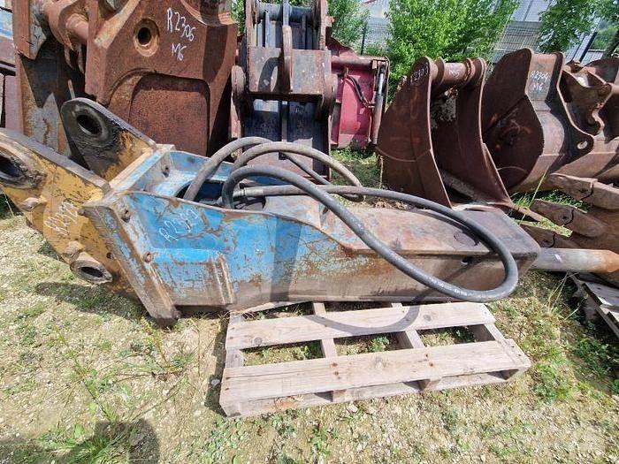 Liebherr 924 Bourací kladiva / Sbíječky