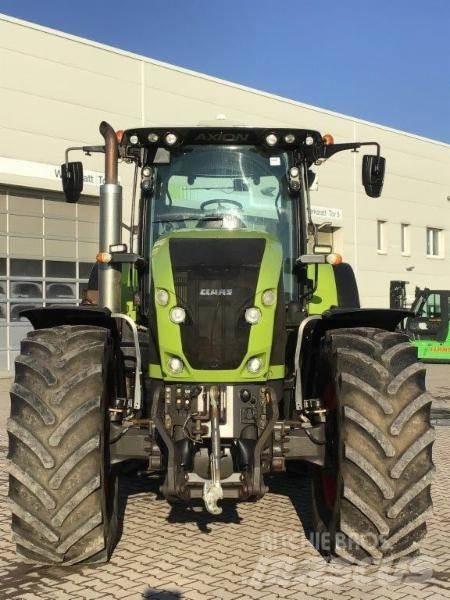 CLAAS AXION 920 Traktory