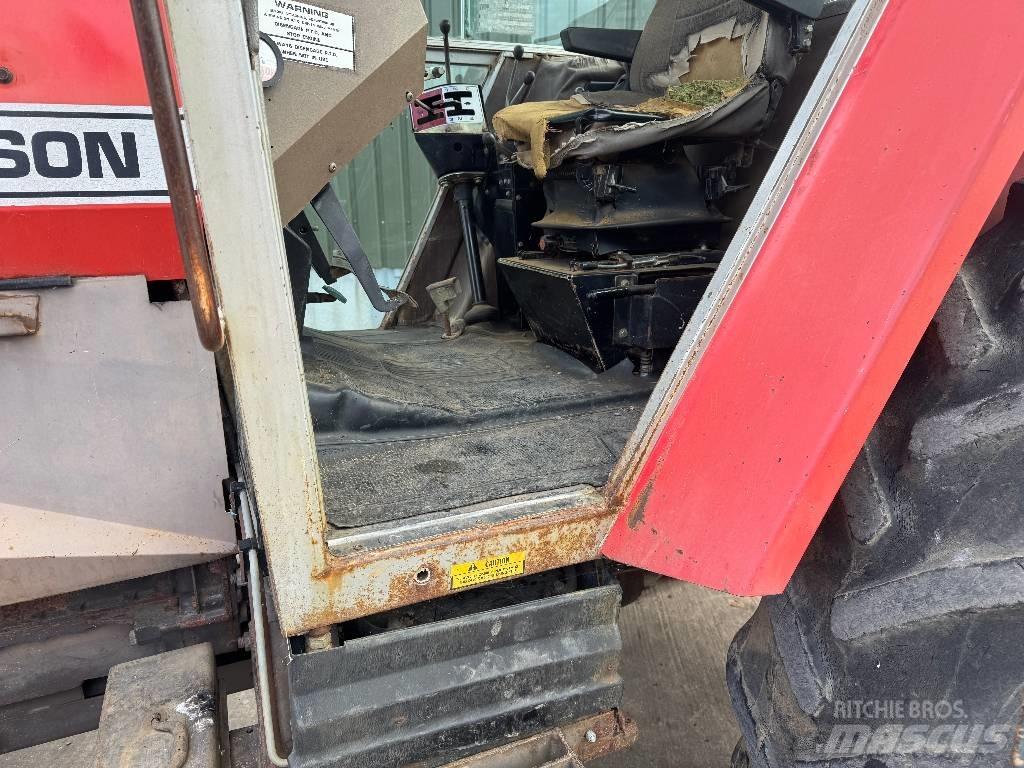Massey Ferguson 2720 Traktory