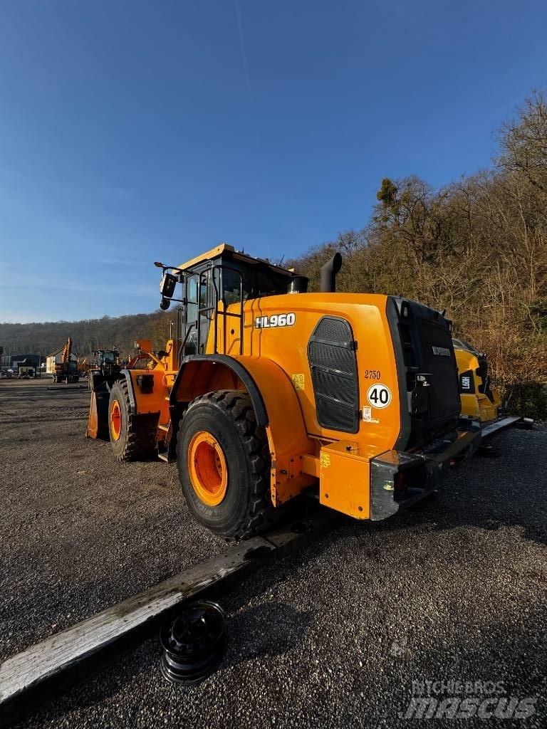 Hyundai HL 960 Kolové nakladače
