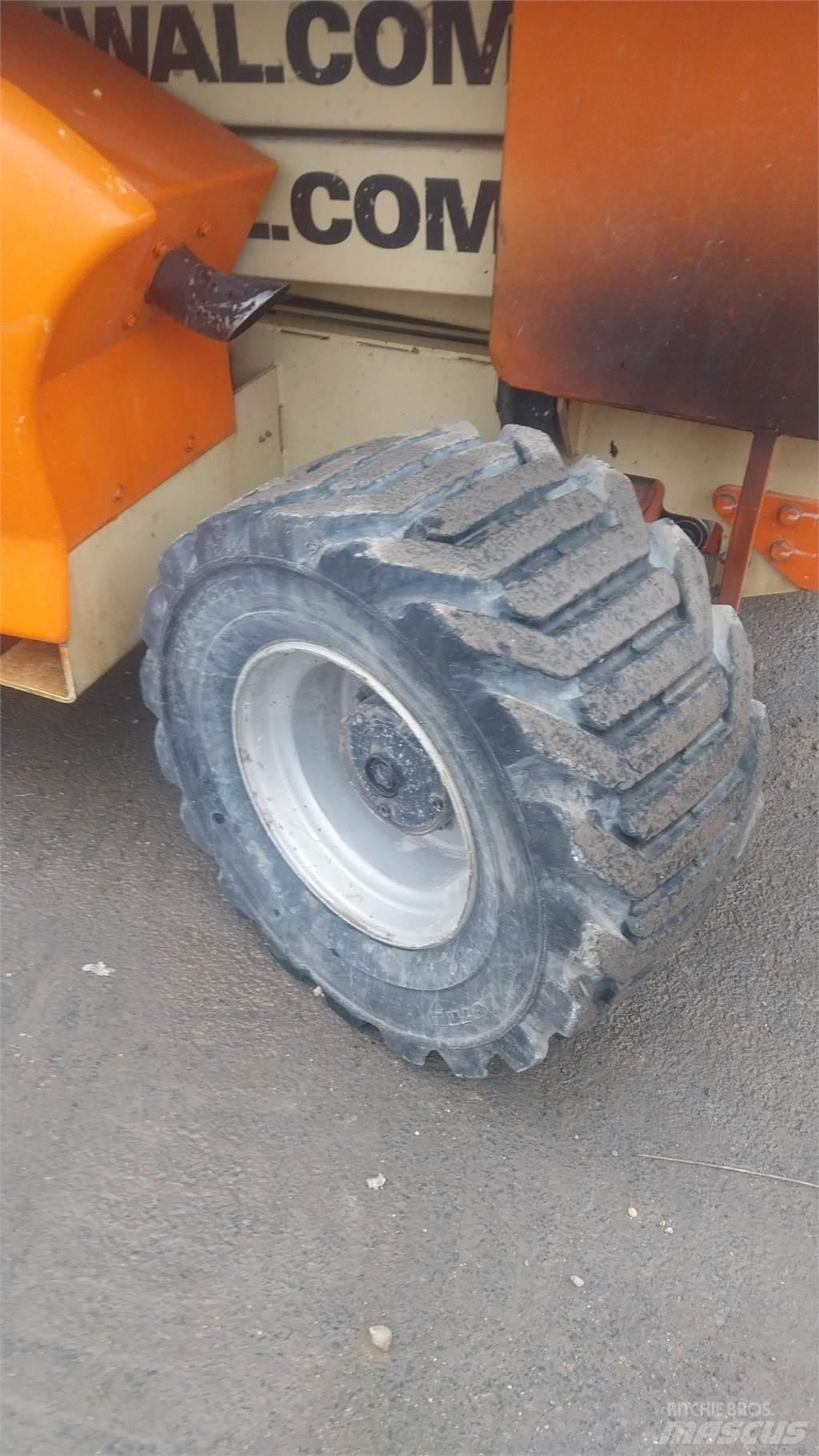 JLG 3394RT Nůžková zvedací plošina