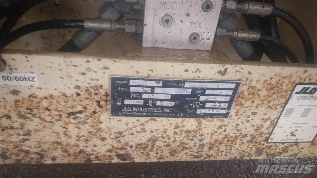 JLG 3394RT Nůžková zvedací plošina