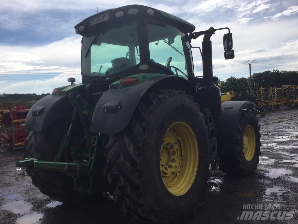 John Deere 6250R Traktory